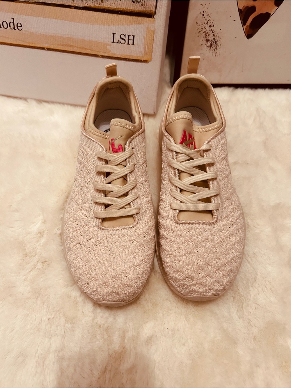 APL Techloom Phantom Running Sneakers Size 7